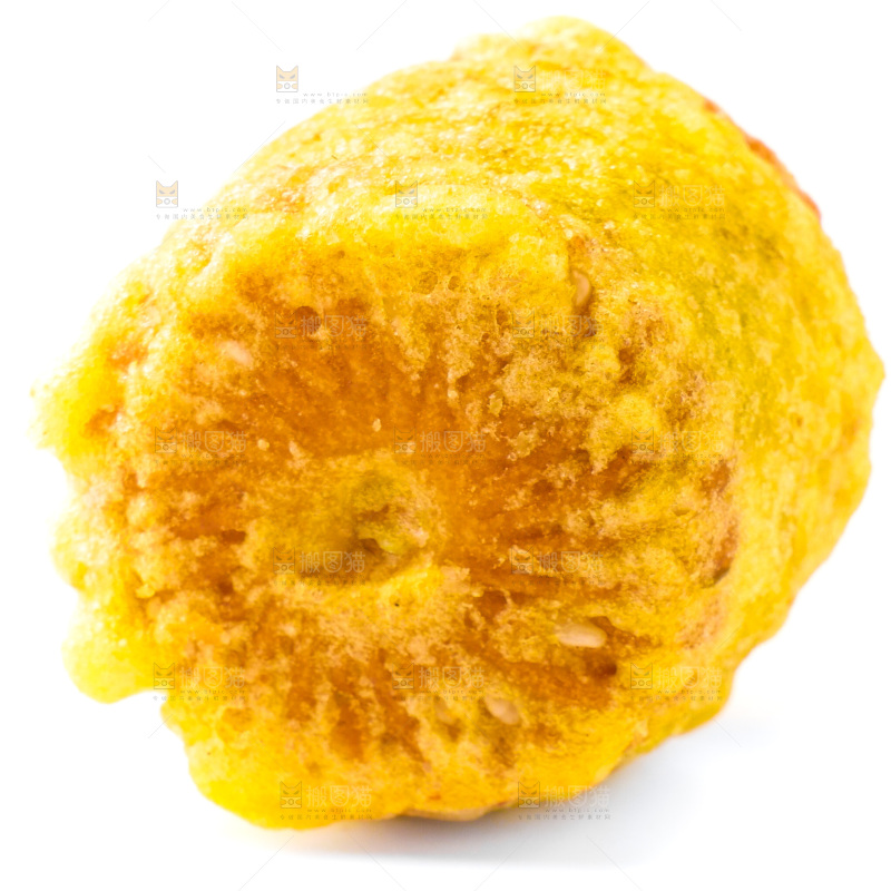 白底上的绿豆饼