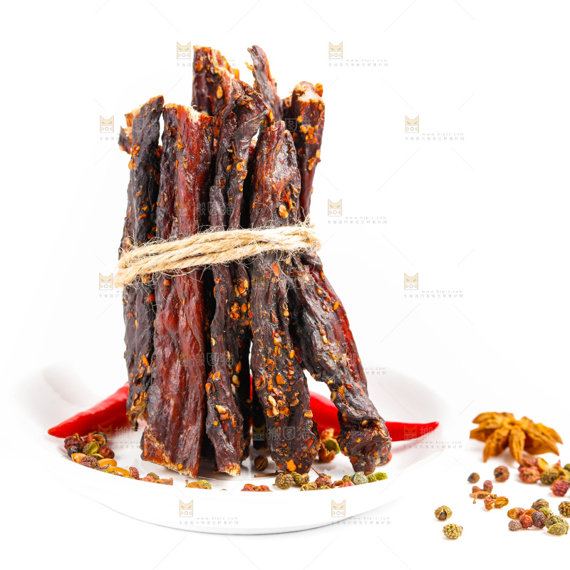 白底上的牛肉条