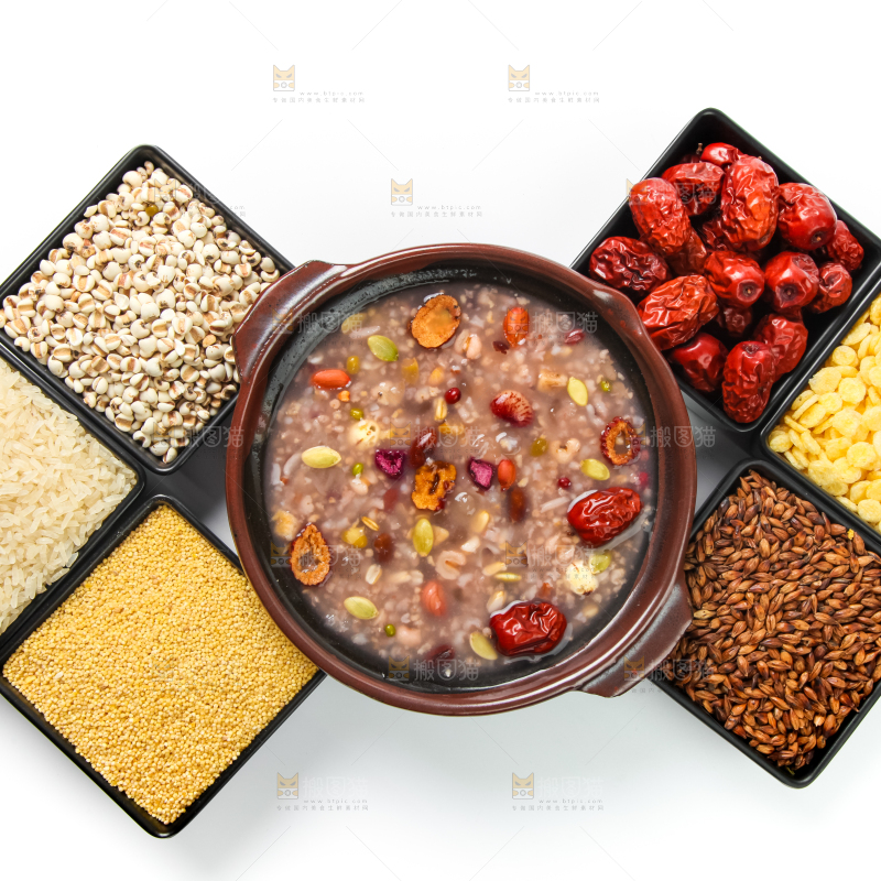 白底上的八宝粥食材和八宝粥