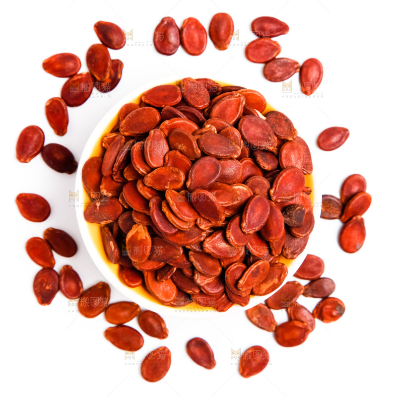 盘子里装着红瓜子