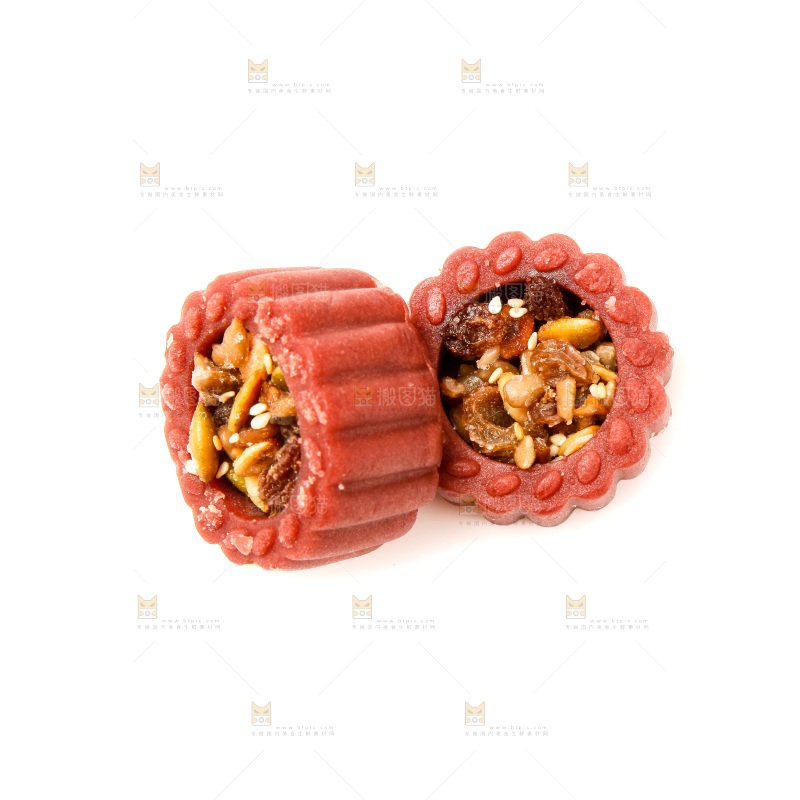 白底上的坚果月饼