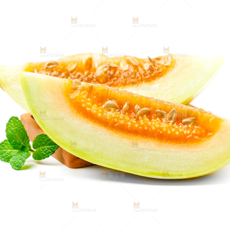 木板上的蜜瓜