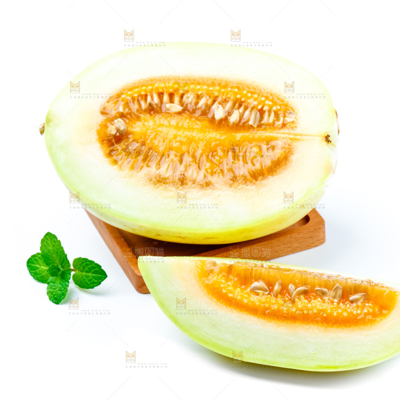 木板上的蜜瓜