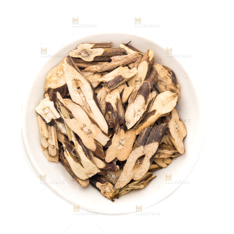 盘子里的紫苏根