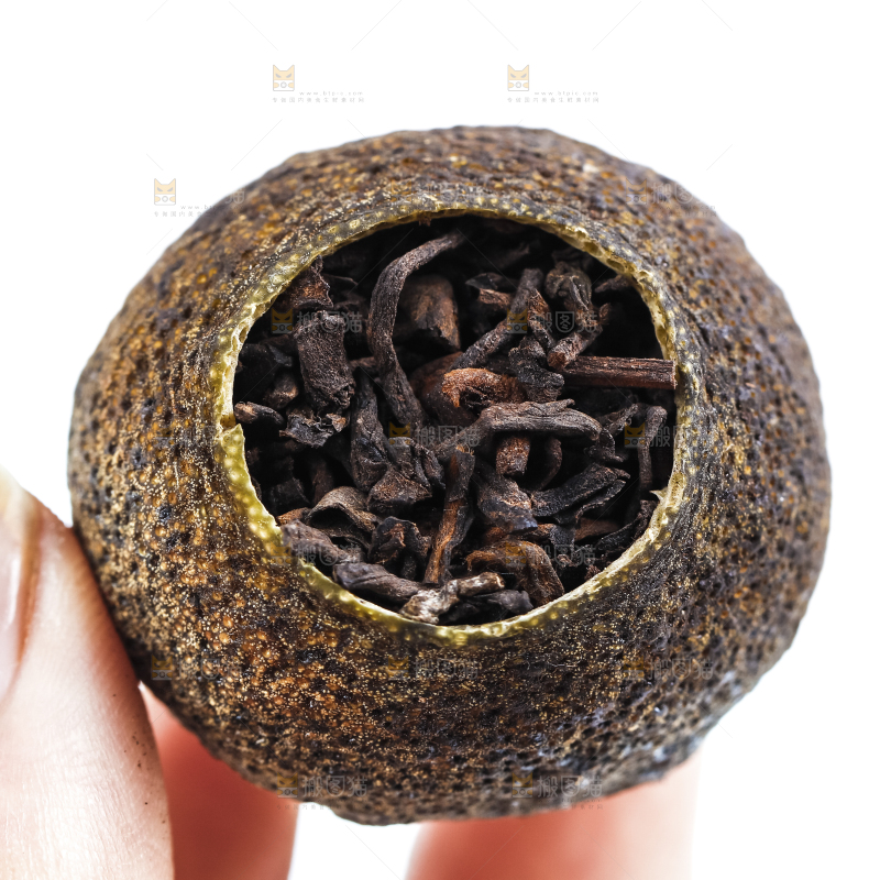 手里拿着小青柑