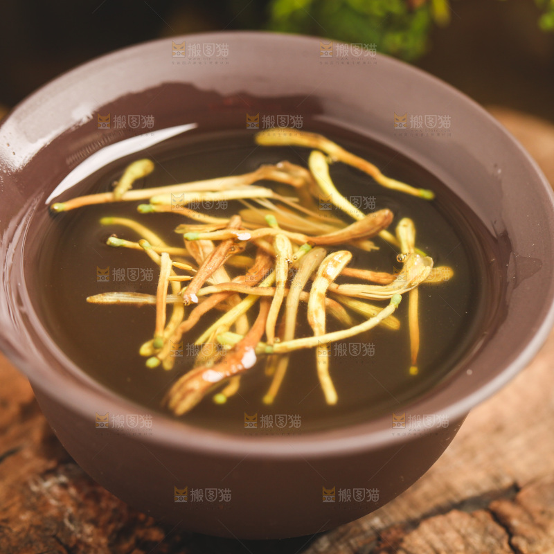 一杯金银花茶