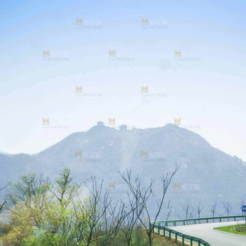 一条盘山公路