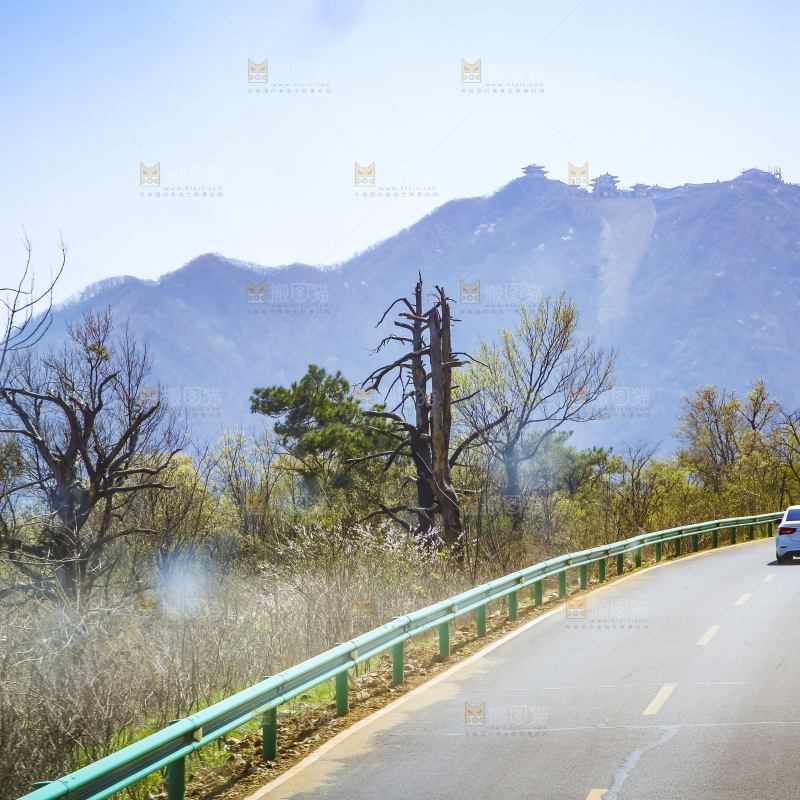 一条盘山公路