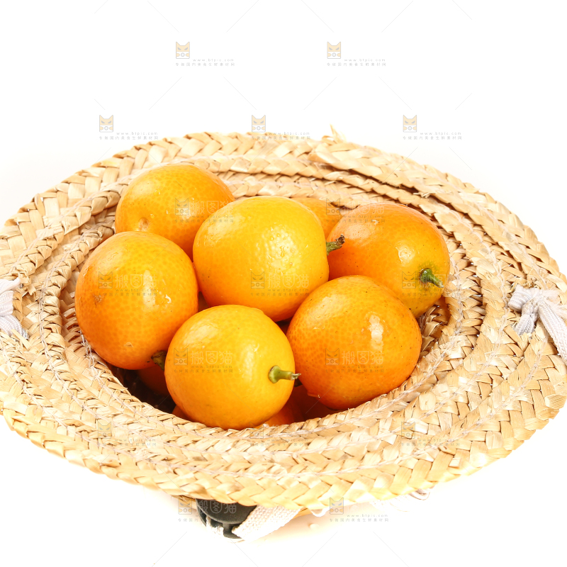 草帽里装着金钱桔