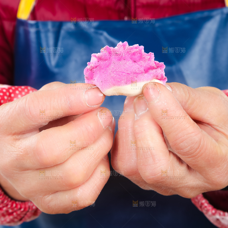 一个包好的饺子