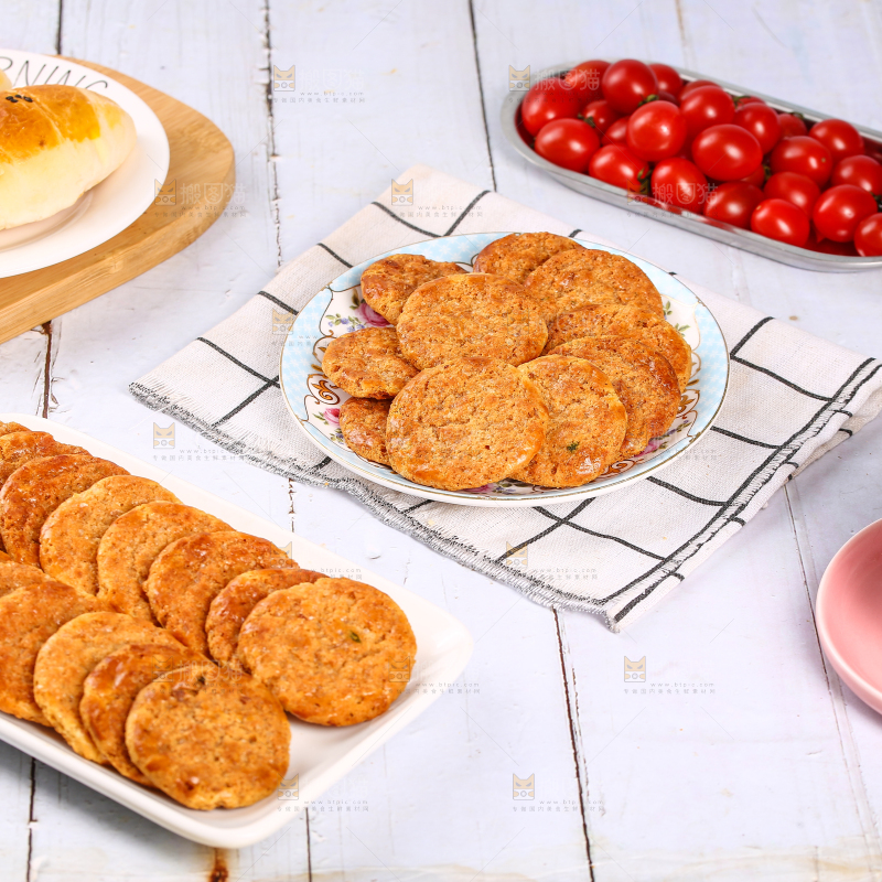 一盘广式鸡仔饼