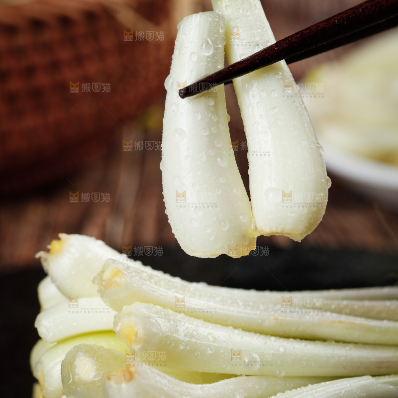 黑底上的去叶藠头