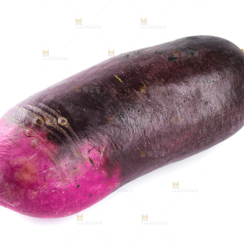 白底上放着冰激凌水果萝卜