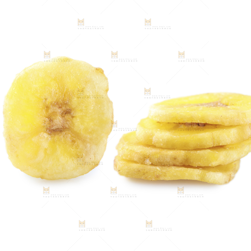 白底上放着香蕉片