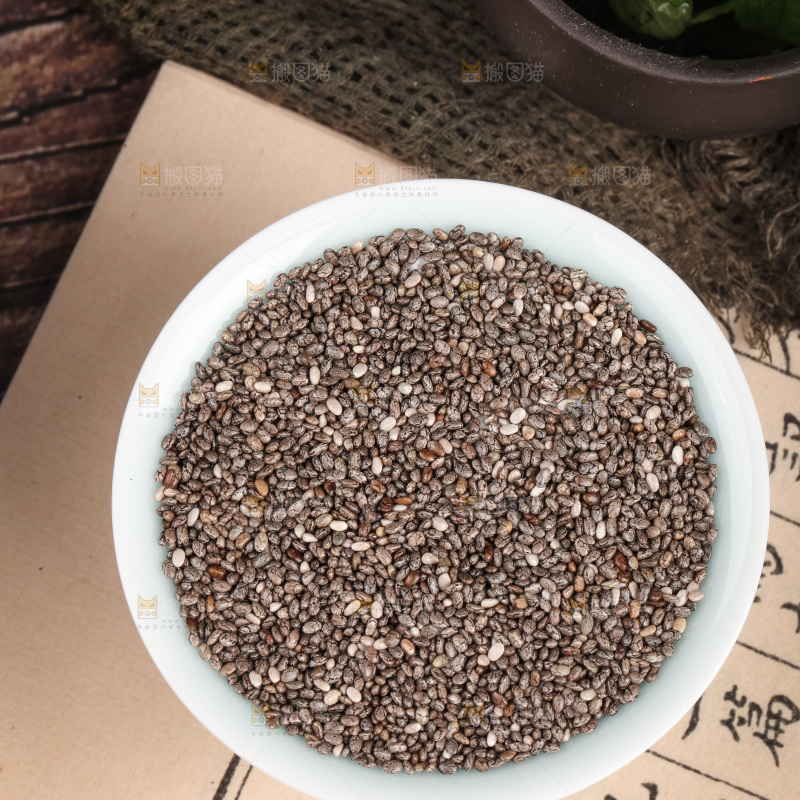 一碗奇亚籽