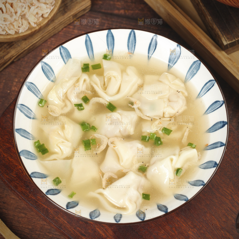 一碗鲜汤馄饨