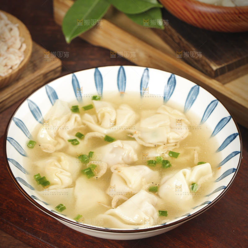 一碗鲜汤馄饨