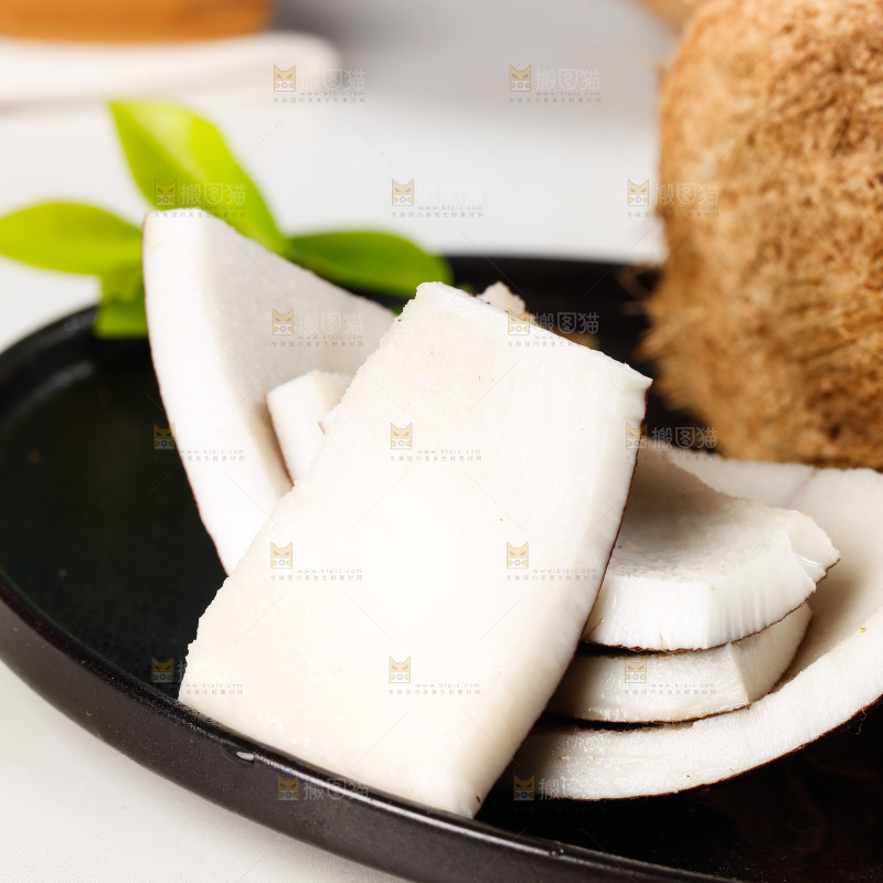 盘子里的椰子肉