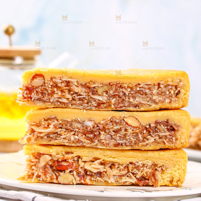 石板上放着拖罗饼切块