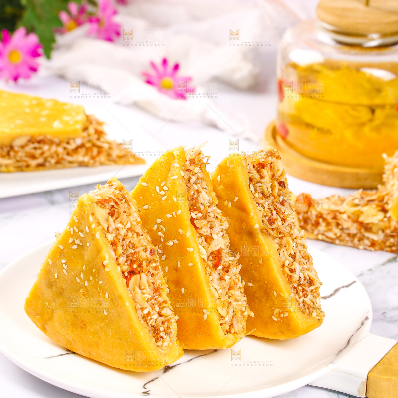 盘子里装着化州拖罗饼