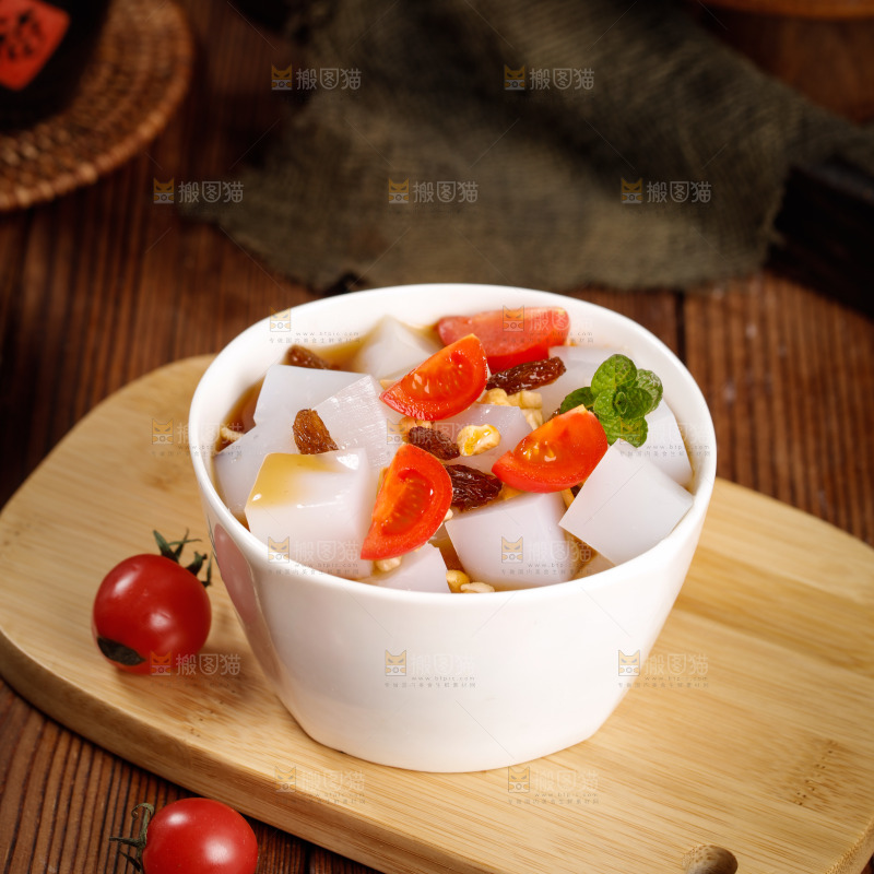 碗里的红糖凉粉