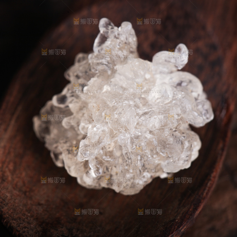 深底上的云南拉丝雪燕