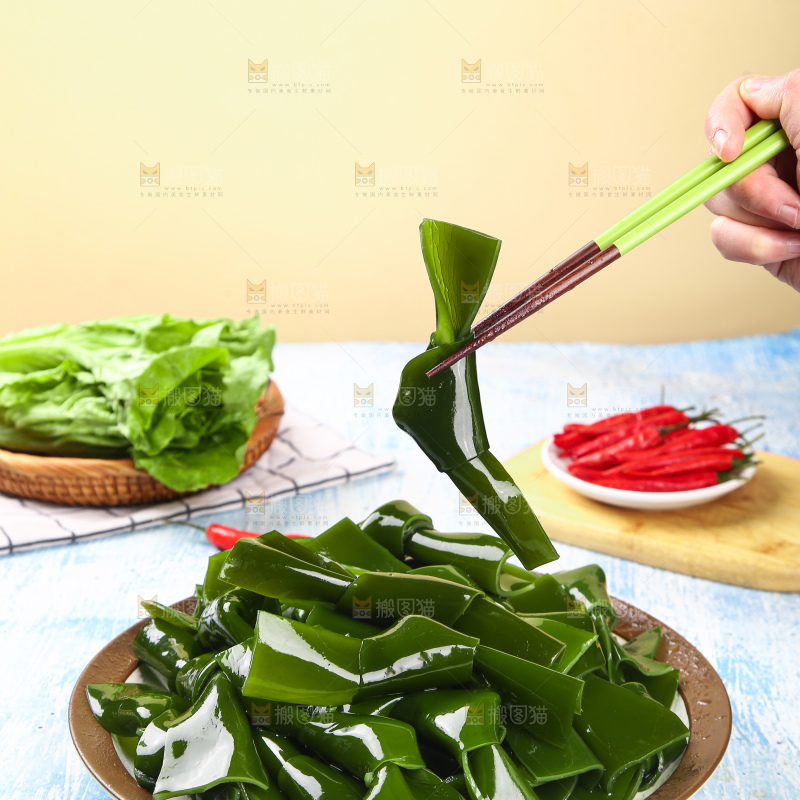 筷子夹着海带结