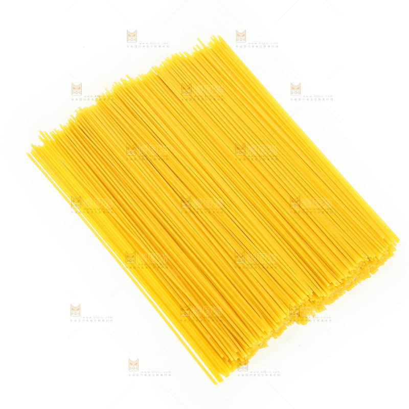 白底上的玉米干面条
