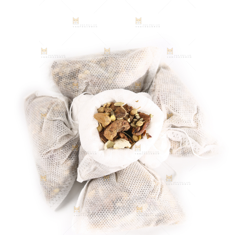 白底上的卤料包