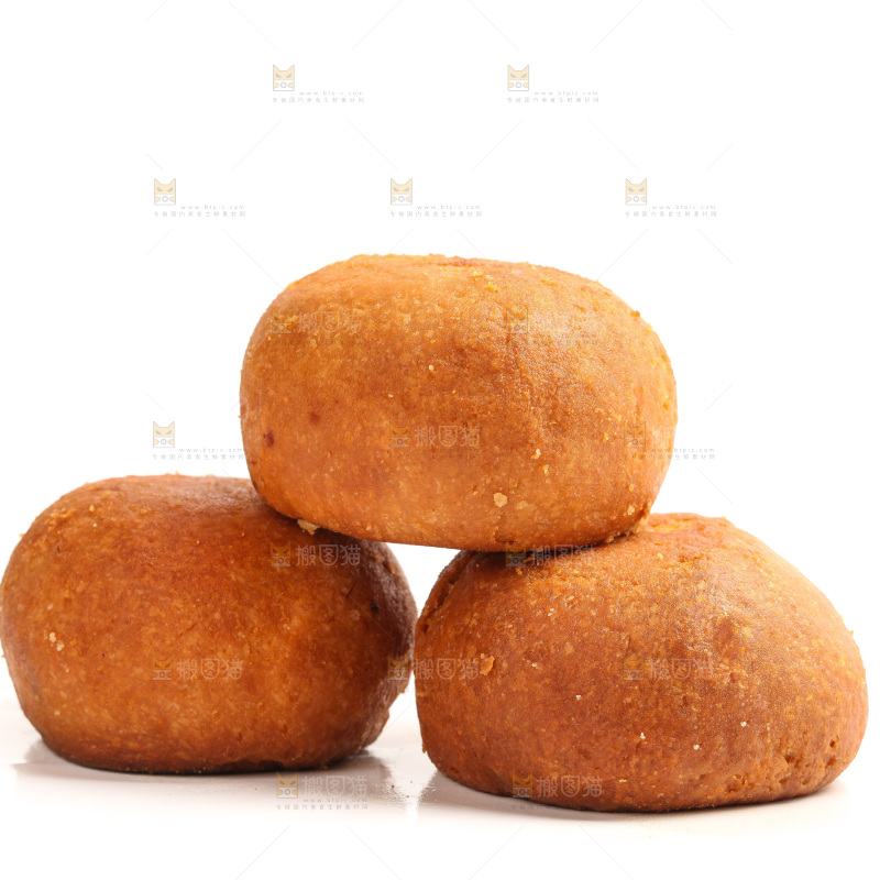 白底上的火腿蛋黄月饼