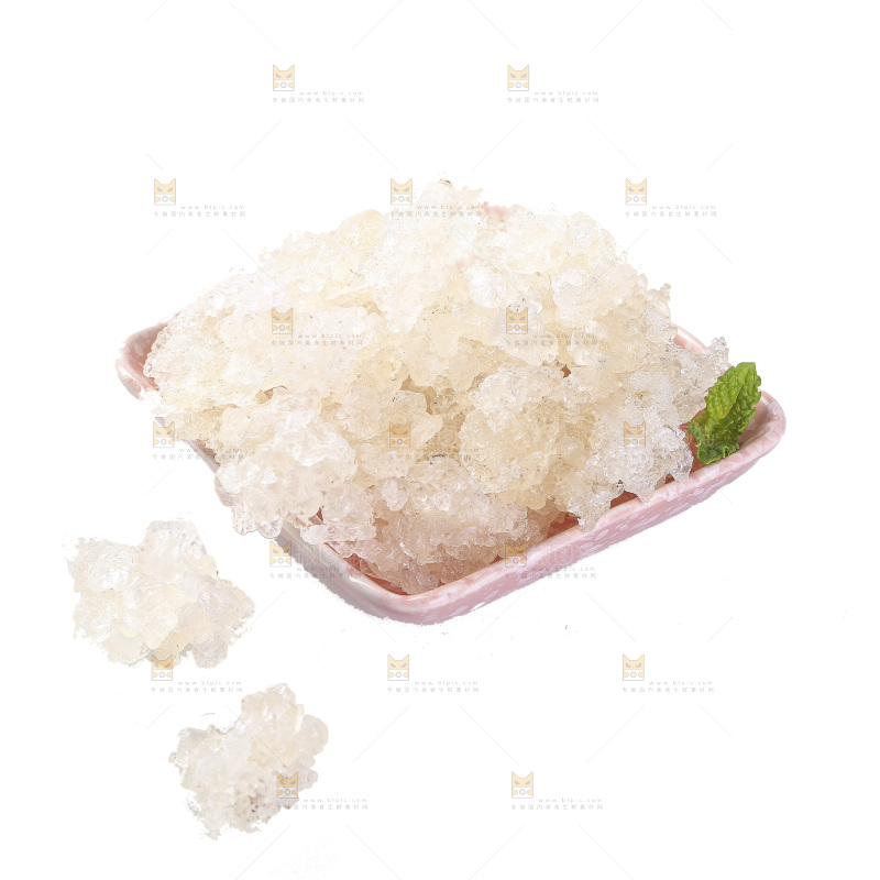 碟子里放着雪燕