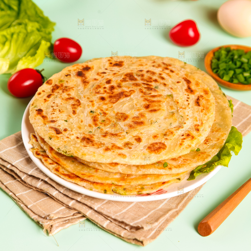 盘子里的葱花煎饼