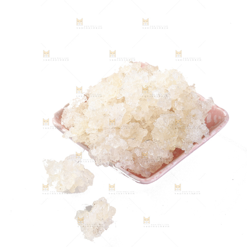 碟子里放着雪燕
