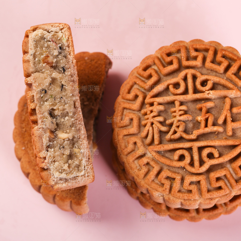 浅底上的荞麦五仁月饼