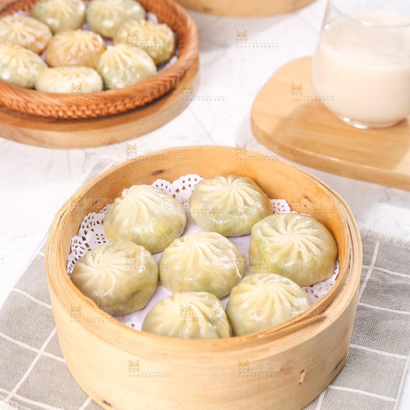 蒸笼里的小包子