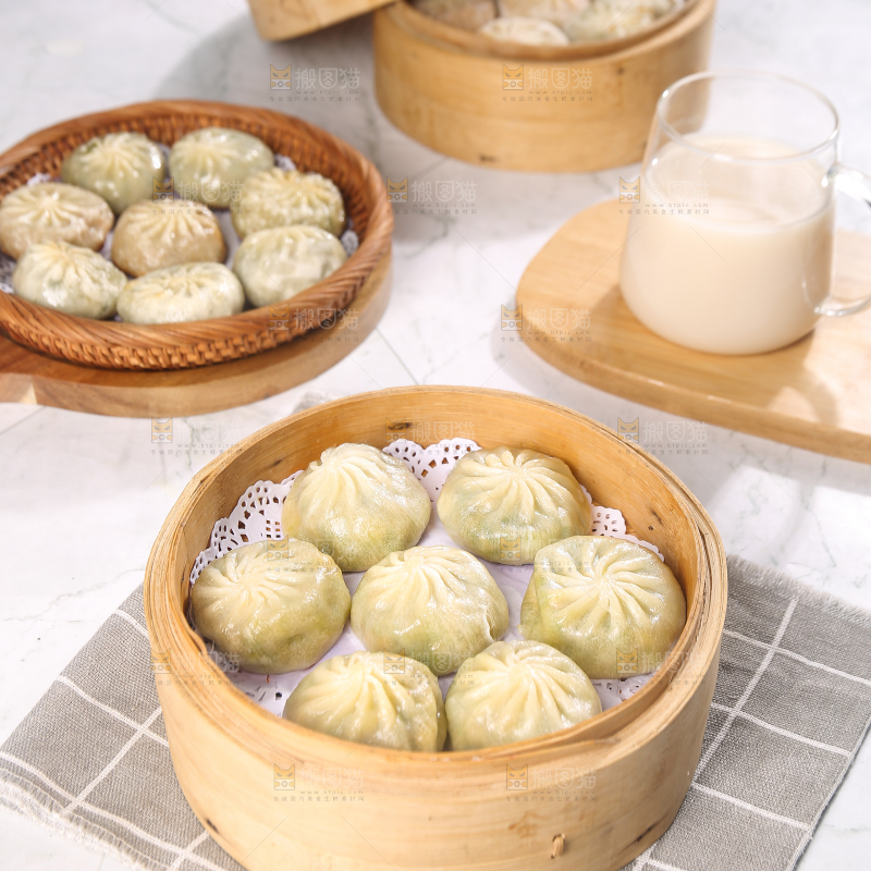 蒸笼里的小包子