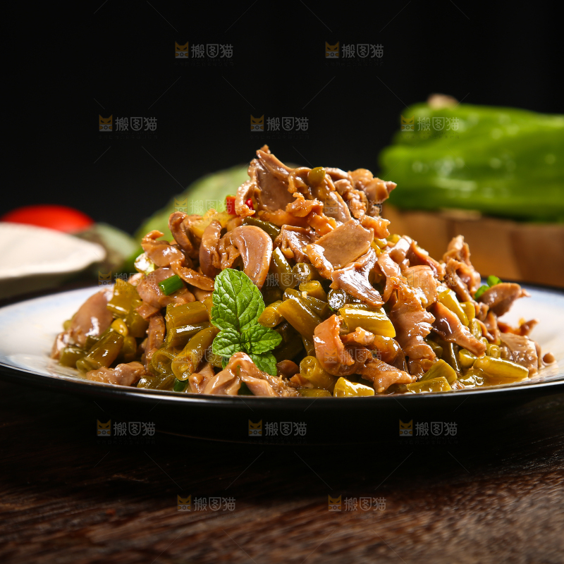 一盘酸豆角炒鸡胗