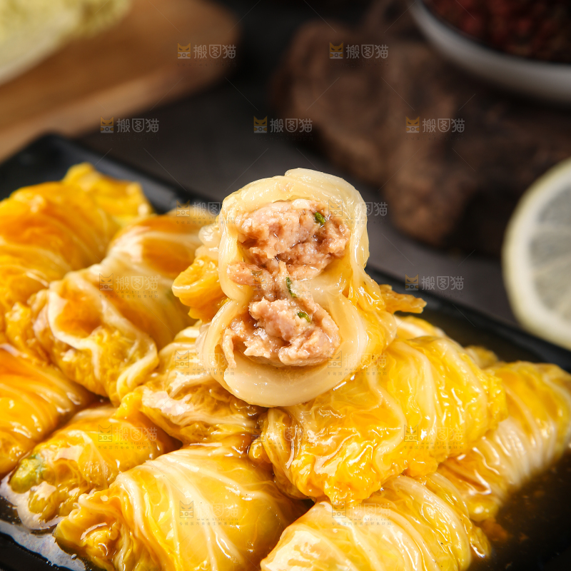 一盘娃娃菜酿肉卷