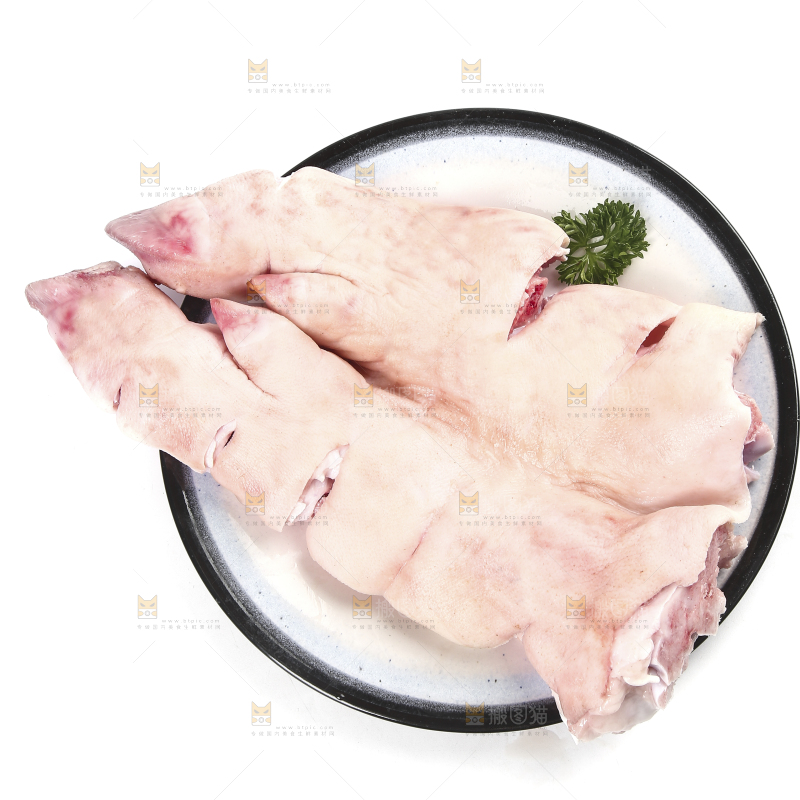 盘子里放着猪蹄
