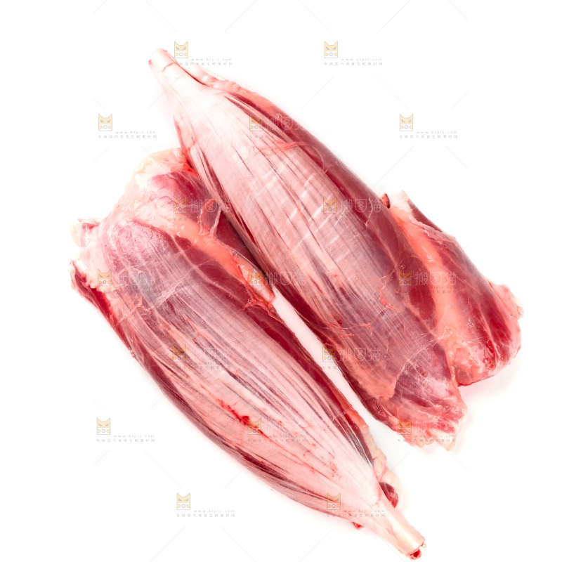 白底上放着牛腱子