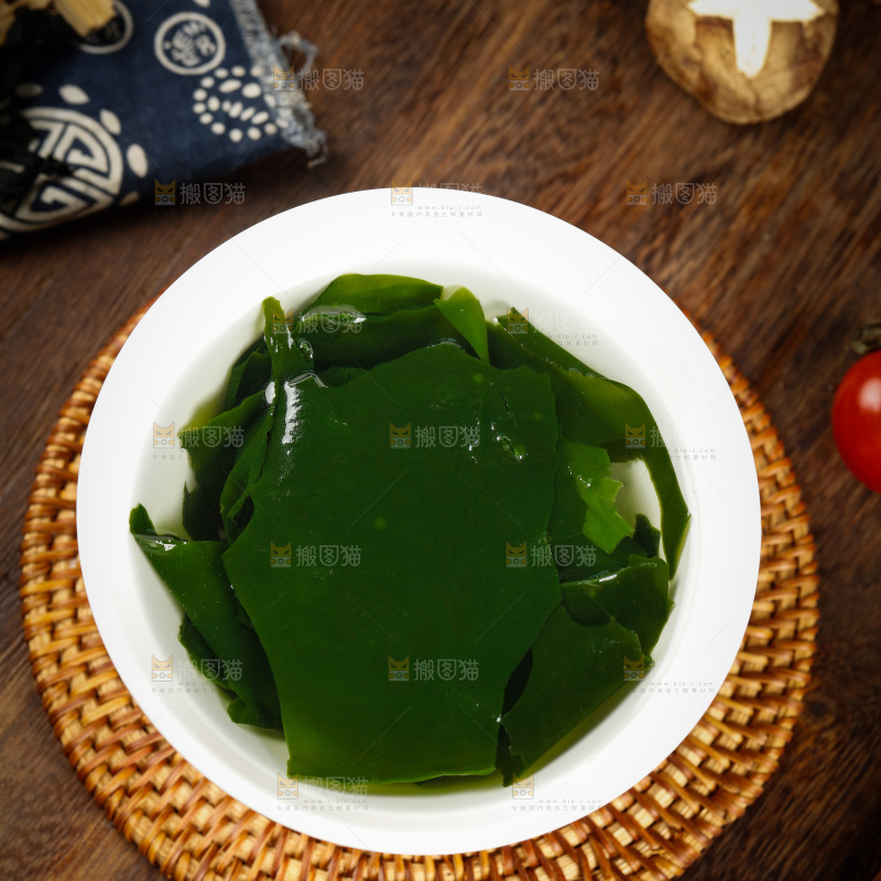 一碗泡发过的裙带菜