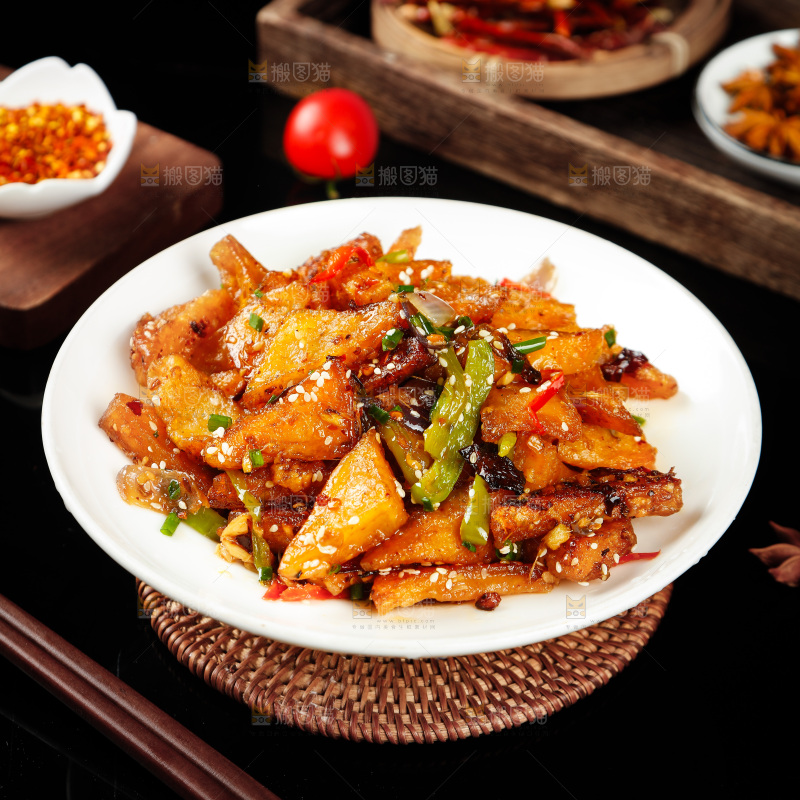 深底上一盘香辣米豆腐