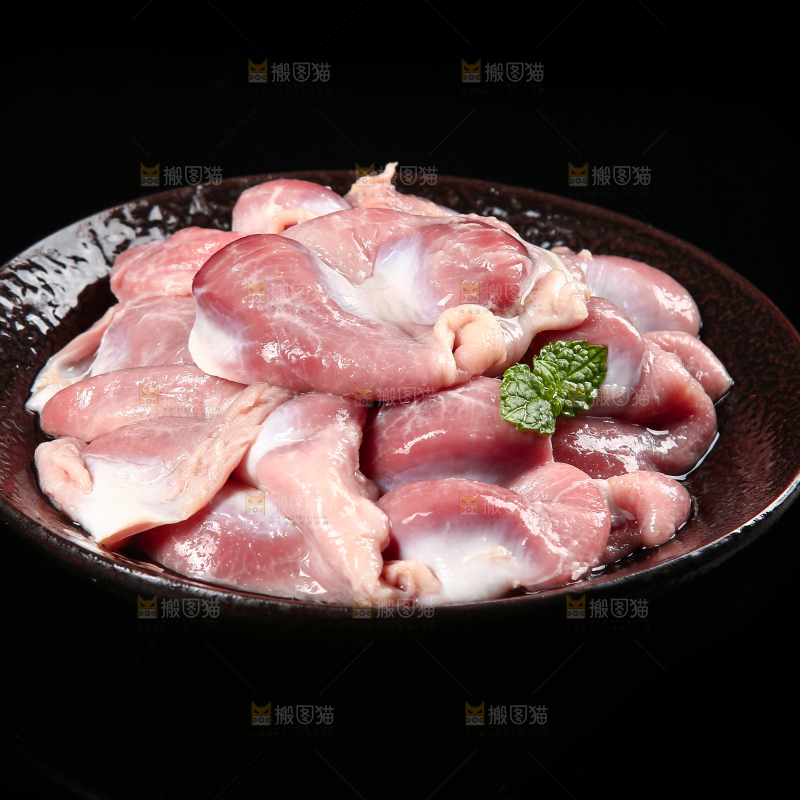 一盘生鲜鸡胗