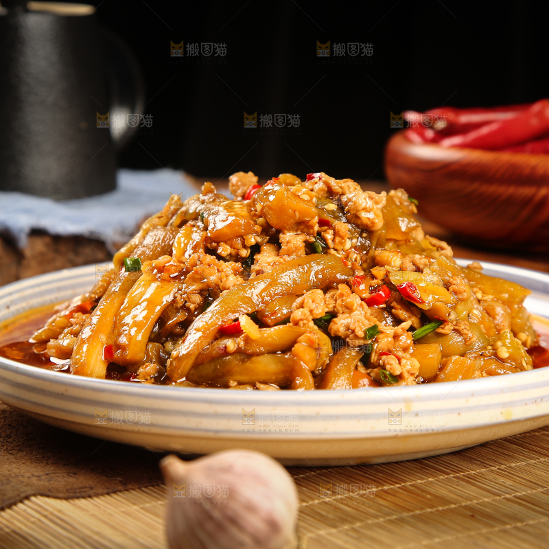 一盘肉沫茄子