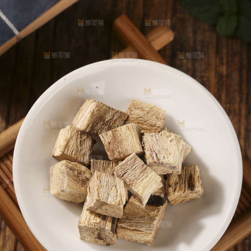 木底上的葛根