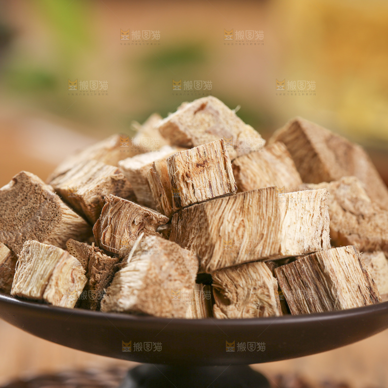 木底上的葛根
