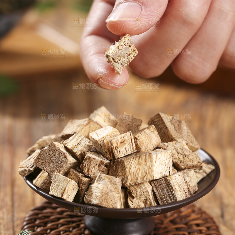 木底上的葛根