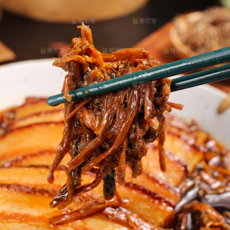 深底上的梅干菜扣肉