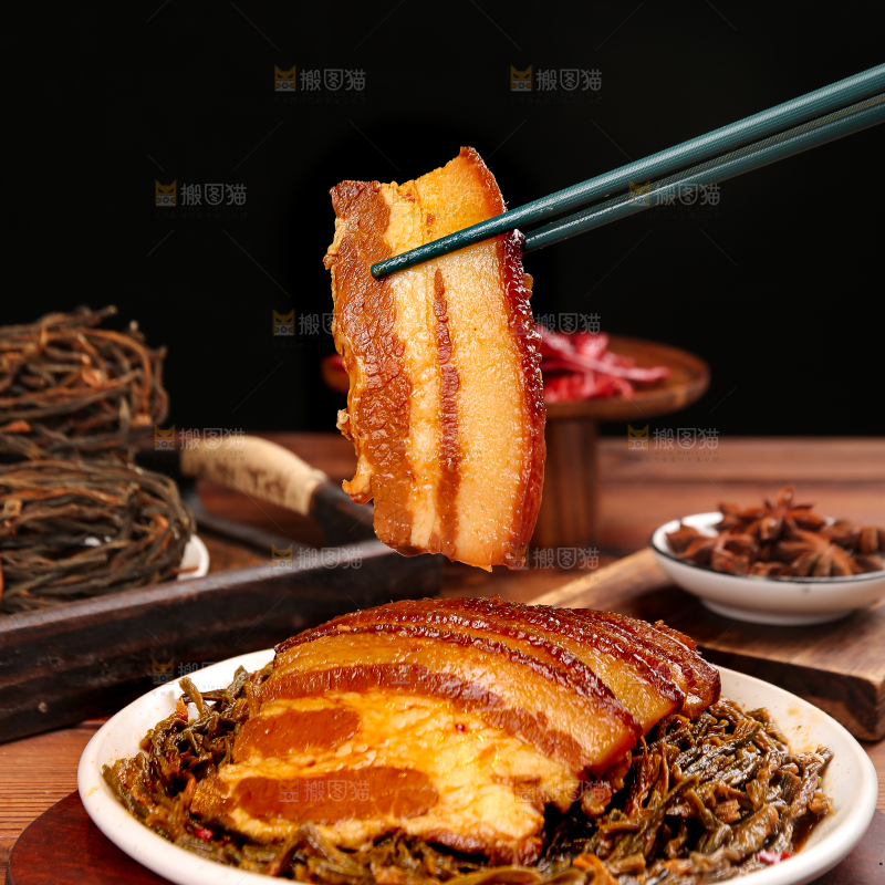 深底上的干豆角扣肉