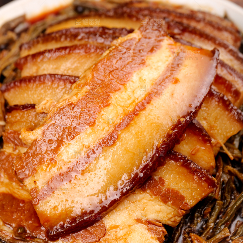 深底上的干豆角扣肉